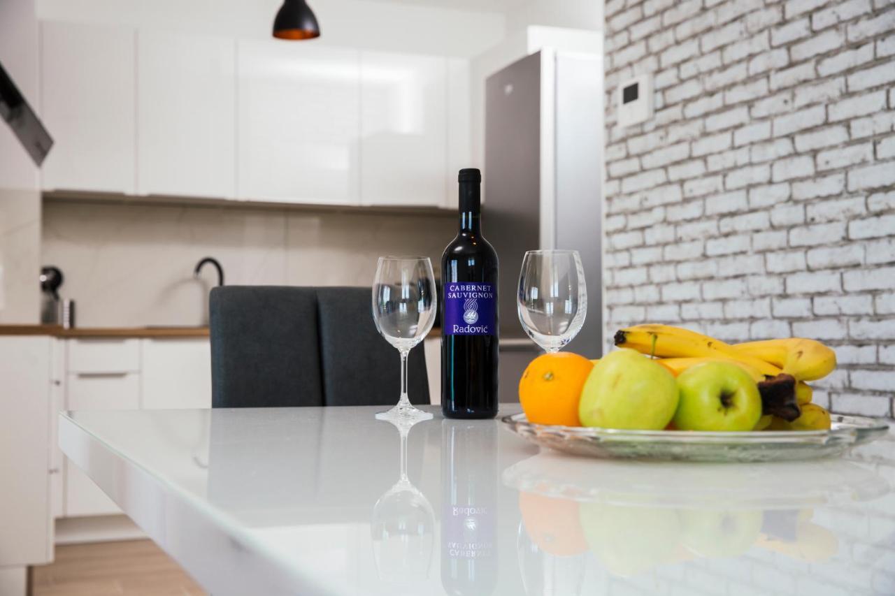 Апартаменты Apartman Magdalena Макарска Экстерьер фото