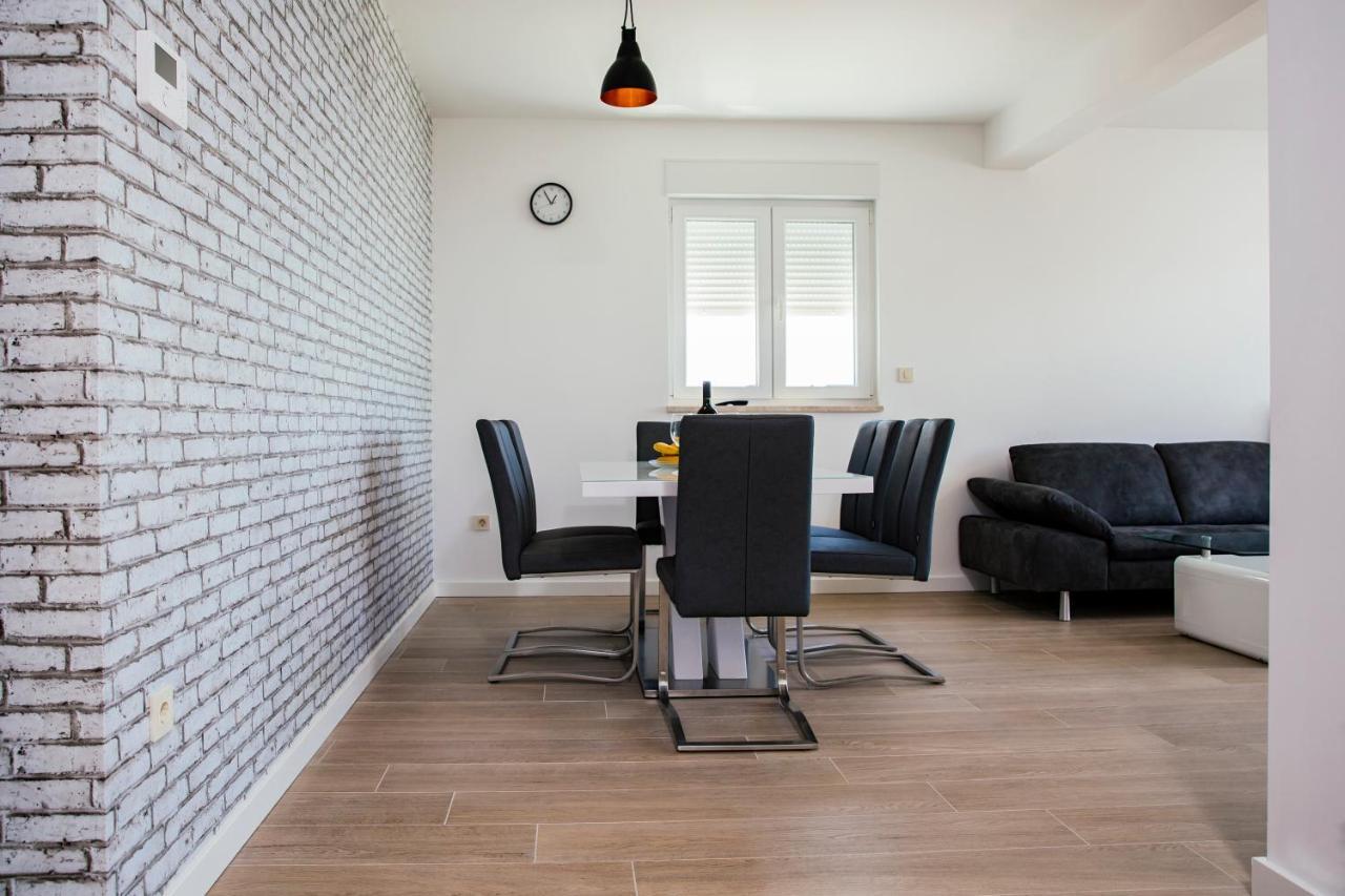 Апартаменты Apartman Magdalena Макарска Экстерьер фото