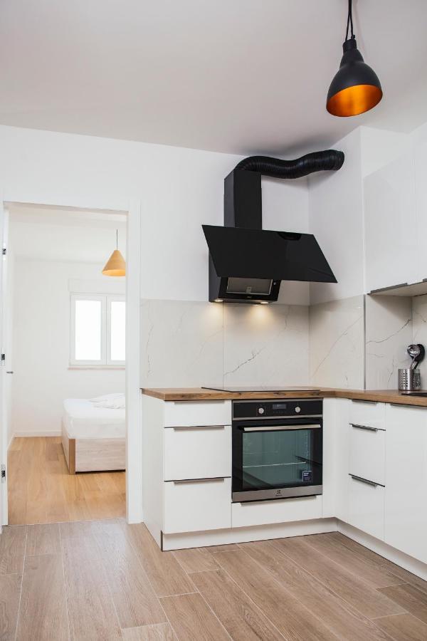 Апартаменты Apartman Magdalena Макарска Экстерьер фото