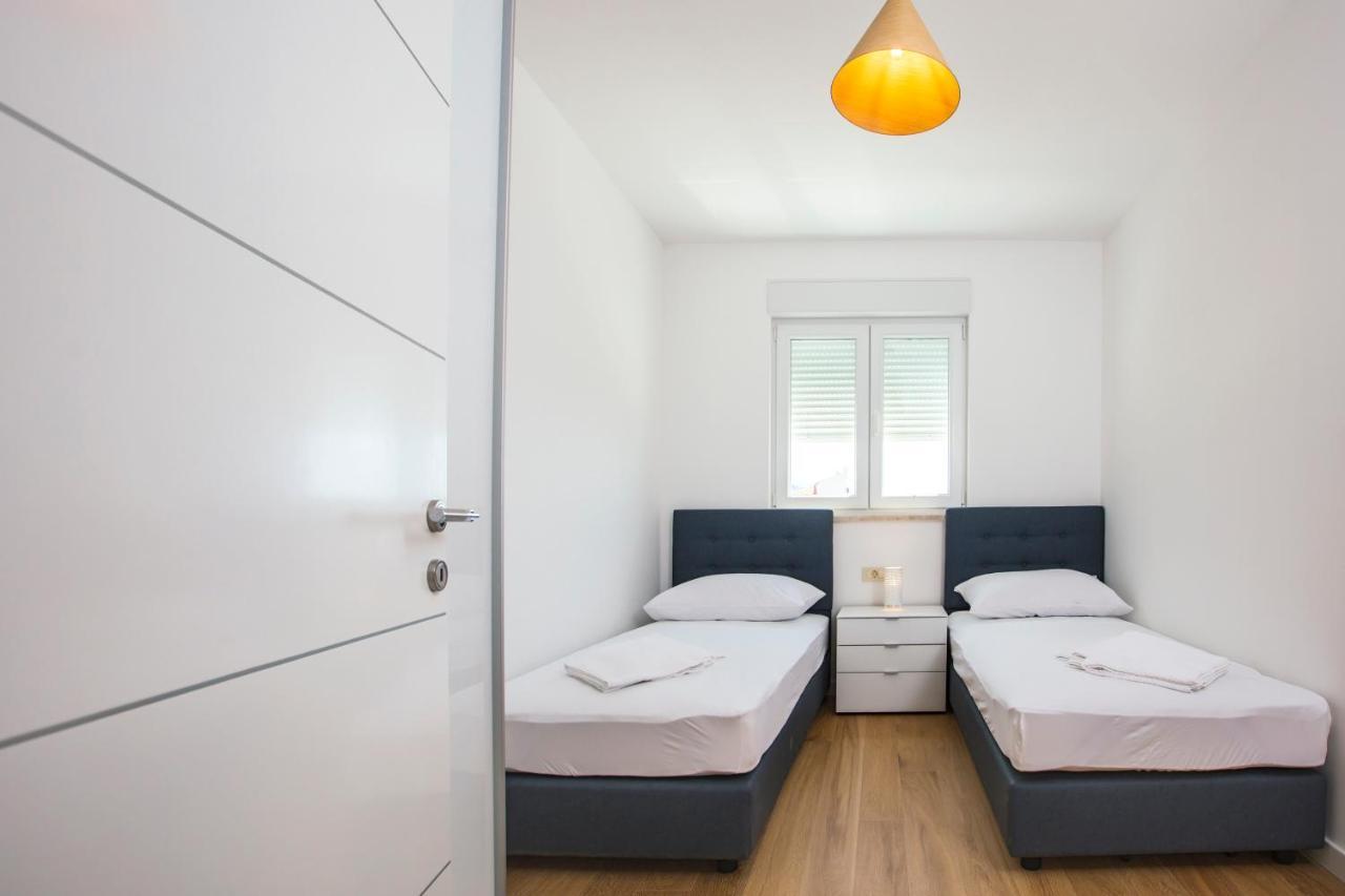 Апартаменты Apartman Magdalena Макарска Экстерьер фото