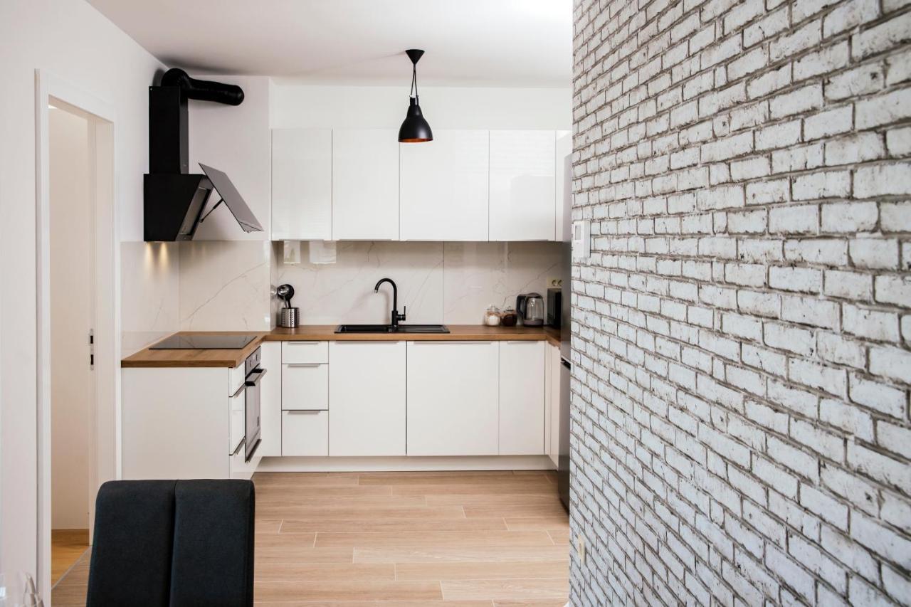 Апартаменты Apartman Magdalena Макарска Экстерьер фото